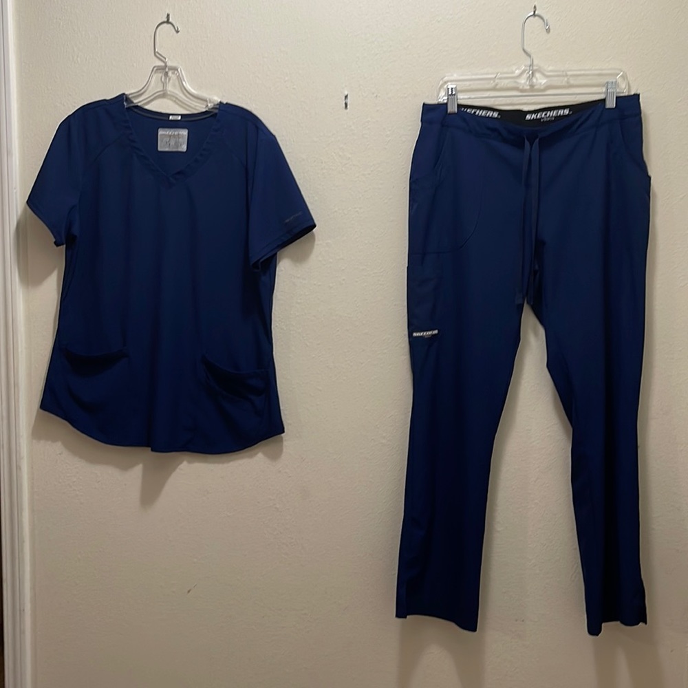 Skechers by Barco navy blue large scrub set